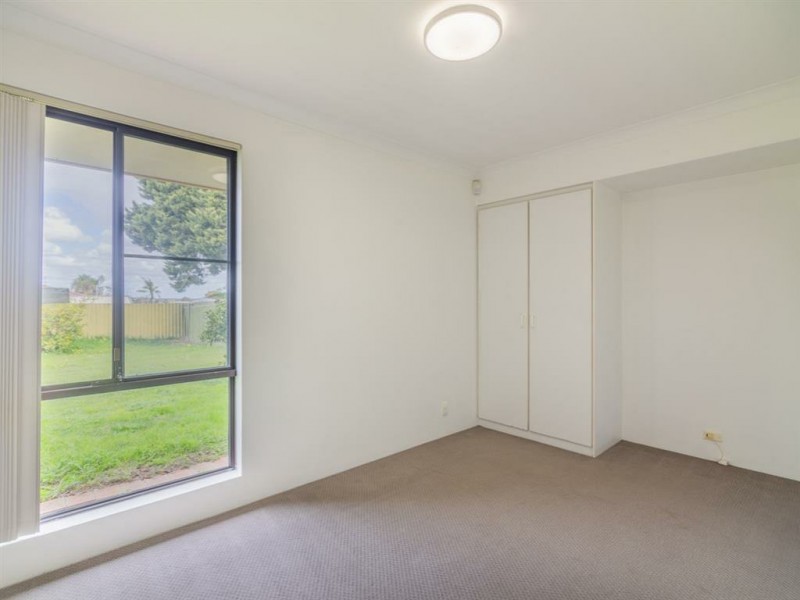 102 Elderberry Drive, South Lake WA 6164