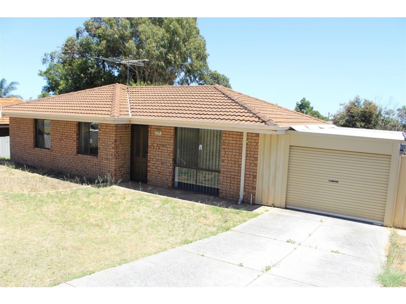 12 Kemmish Avenue, Parmelia WA 6167
