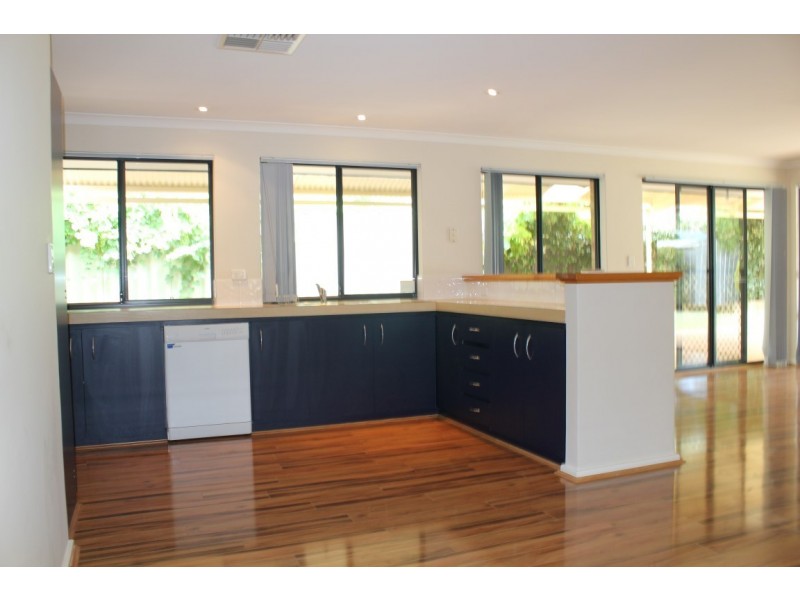 28 Birkett Avenue, Beeliar WA 6164