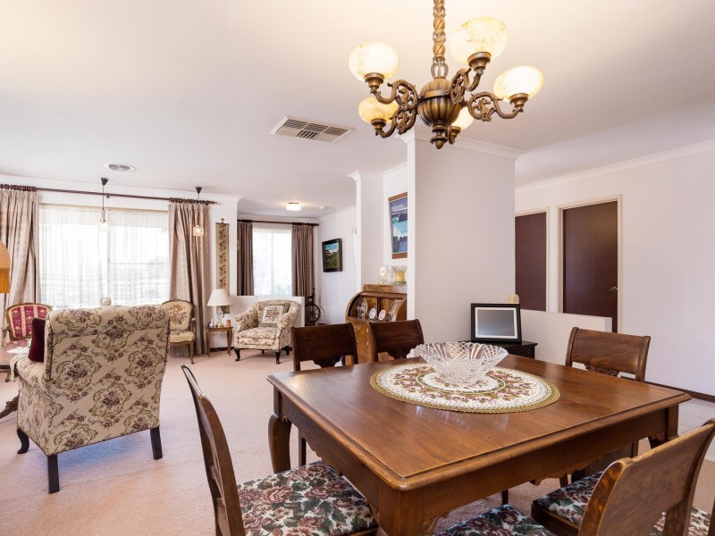 5 Banyalla Court, South Lake WA 6164