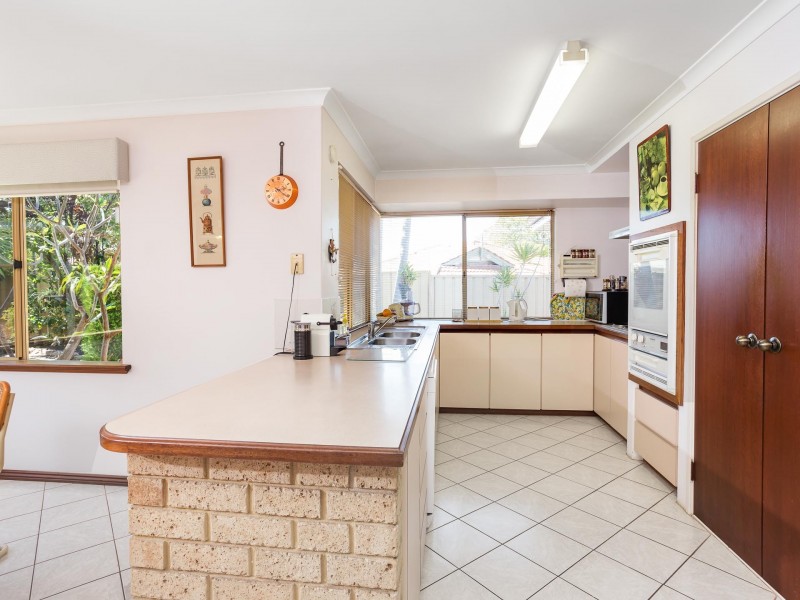 5 Banyalla Court, South Lake WA 6164
