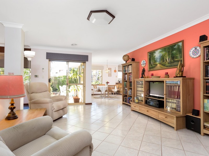 5 Banyalla Court, South Lake WA 6164