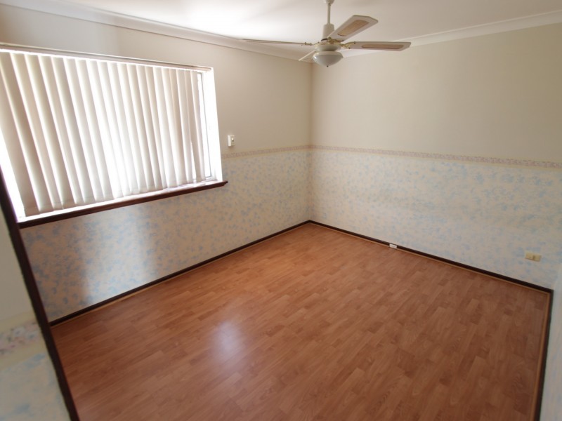 3 Glen Street, Rockingham WA 6168