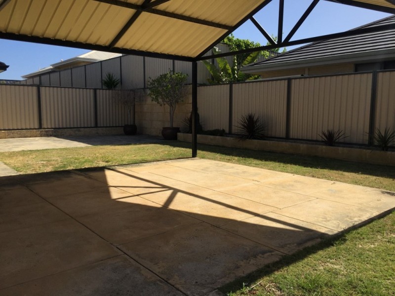 4 Belmore Bend, Aubin Grove WA 6164