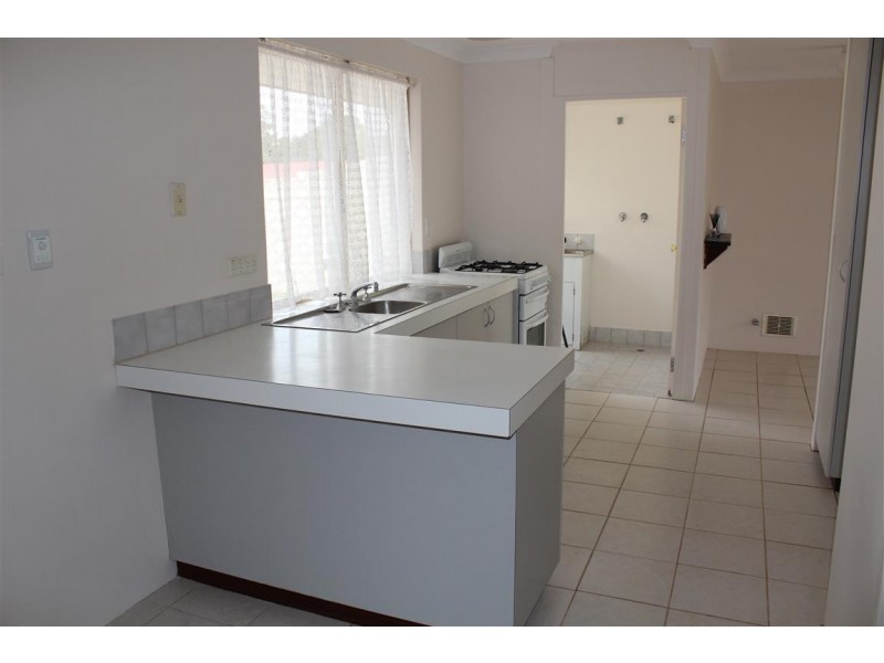 4 Bryah Court, Yangebup WA 6164