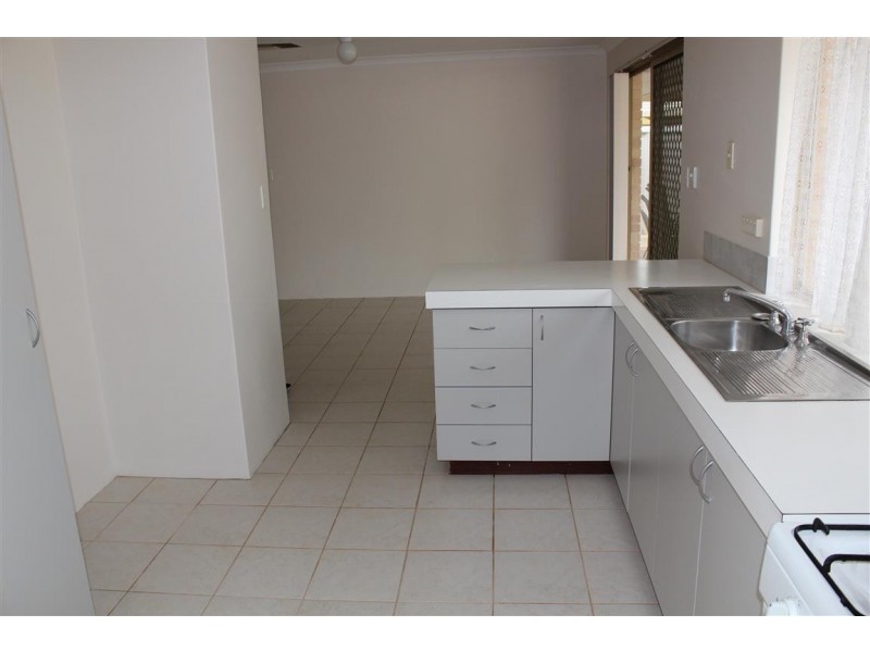 4 Bryah Court, Yangebup WA 6164