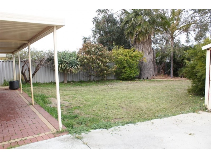 4 Bryah Court, Yangebup WA 6164