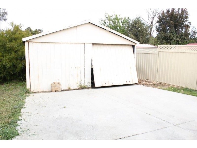 4 Bryah Court, Yangebup WA 6164