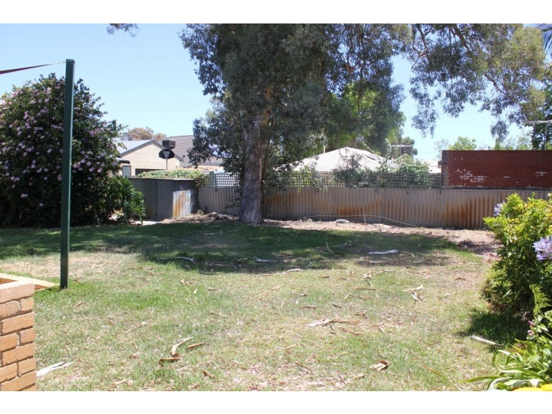 27 Alaska Crescent, Southern River WA 6110