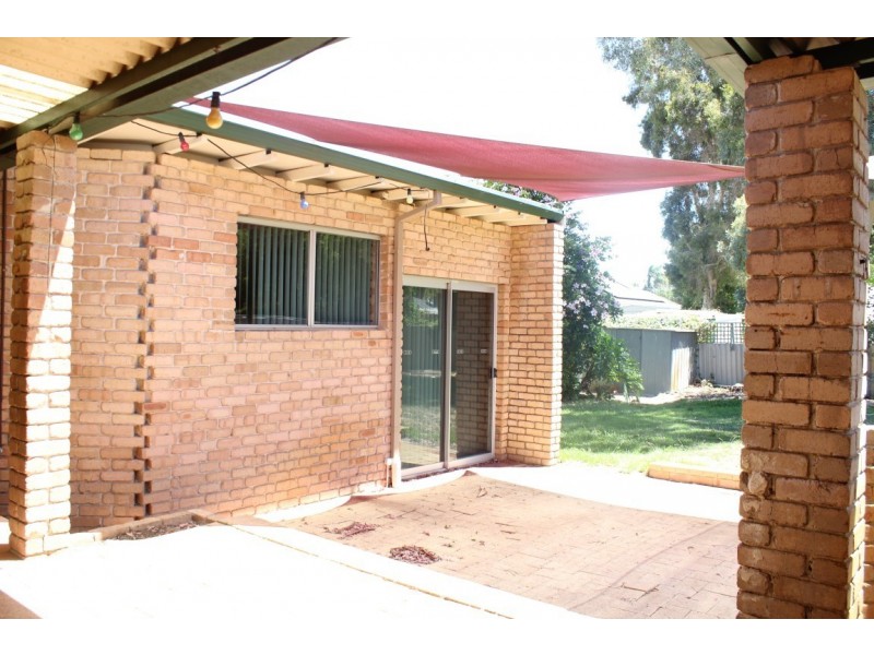 27 Alaska Crescent, Southern River WA 6110