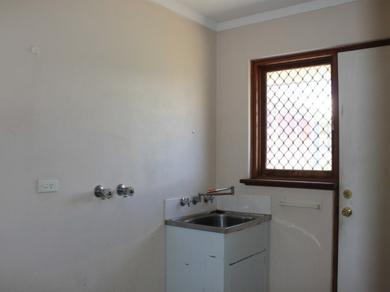 7 Gaunt Road, Spearwood WA 6163