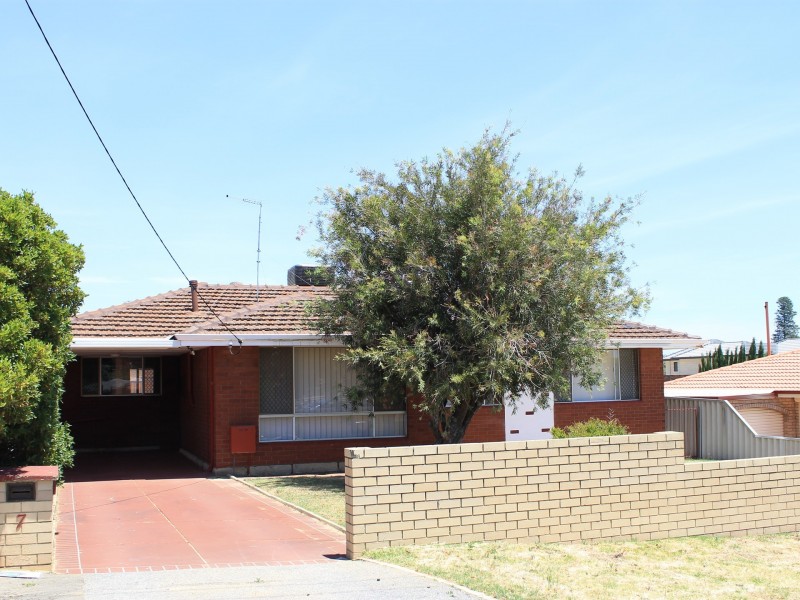 7 Gaunt Road, Spearwood WA 6163