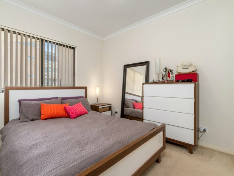 Apartment 7/2 Stockton Bend, Cockburn Central WA 6164