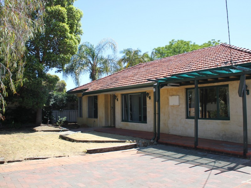 26 Tudor Avenue, Shelley WA 6148