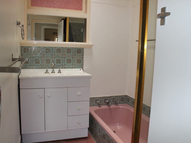 26 Tudor Avenue, Shelley WA 6148