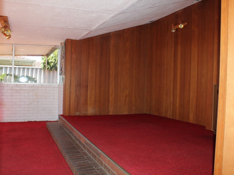 26 Tudor Avenue, Shelley WA 6148