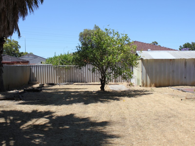 26 Tudor Avenue, Shelley WA 6148