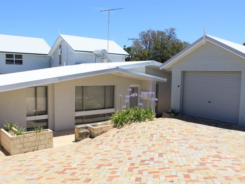 5 Ashbourne Way, Hamilton Hill WA 6163