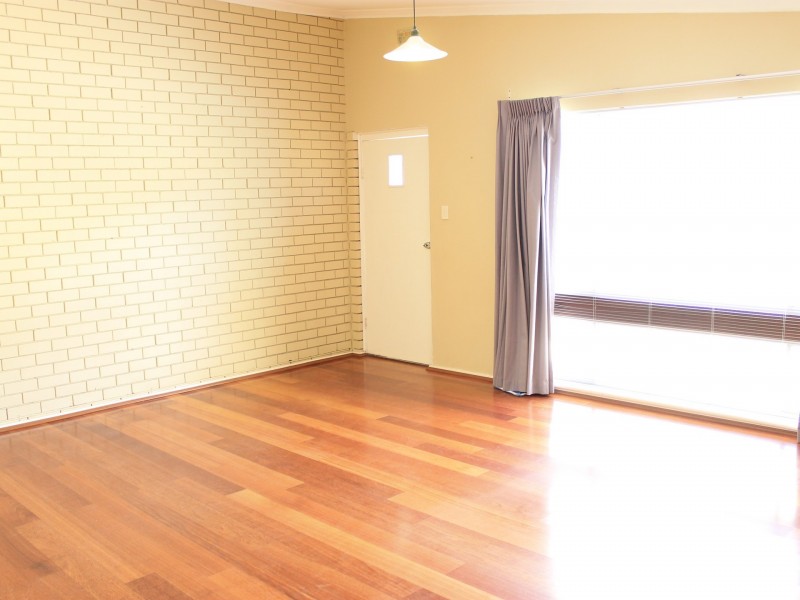 5 Ashbourne Way, Hamilton Hill WA 6163