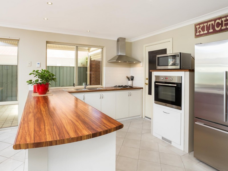 31 Kennack Vista, Atwell WA 6164