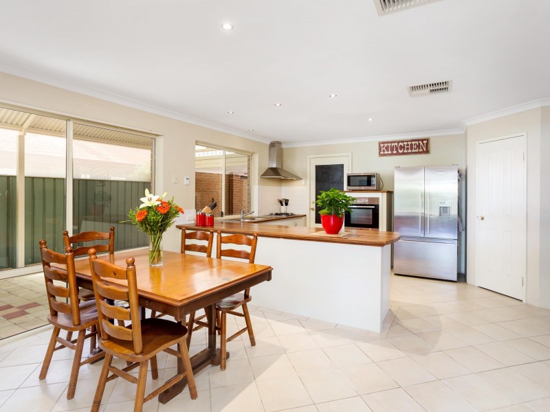 31 Kennack Vista, Atwell WA 6164