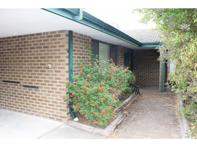 8 Renou Way, Bateman WA 6150