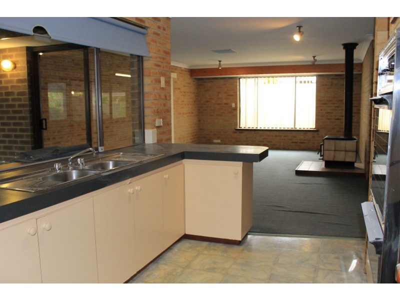 8 Renou Way, Bateman WA 6150