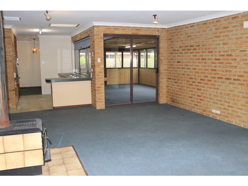 8 Renou Way, Bateman WA 6150