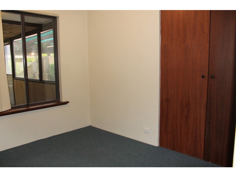 8 Renou Way, Bateman WA 6150