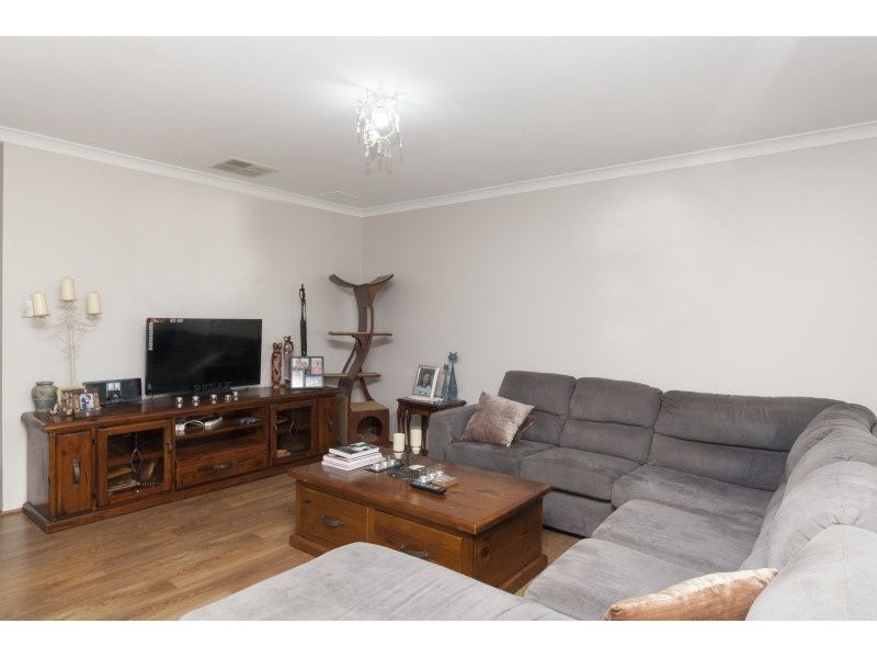 21 Calder Way, Atwell WA 6164