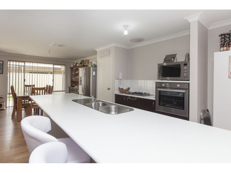 21 Calder Way, Atwell WA 6164
