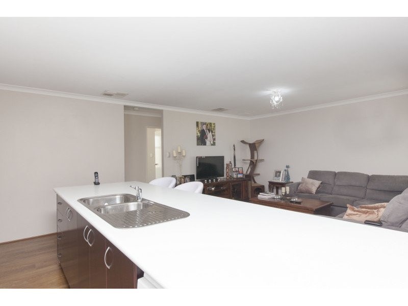 21 Calder Way, Atwell WA 6164