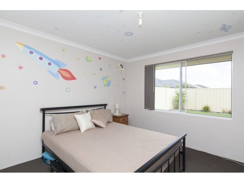 21 Calder Way, Atwell WA 6164