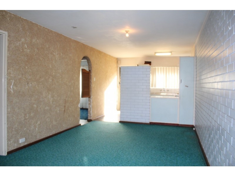 Apartment 14/41 Davilak Avenue, Hamilton Hill WA 6163