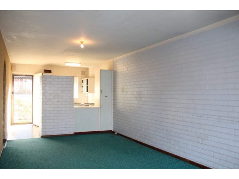 Apartment 14/41 Davilak Avenue, Hamilton Hill WA 6163