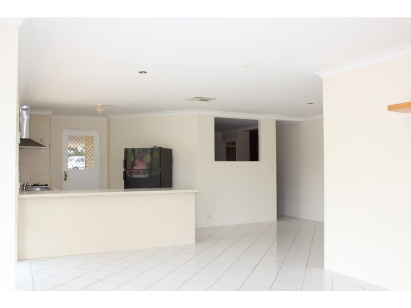 13 Centaury Close, Beeliar WA 6164