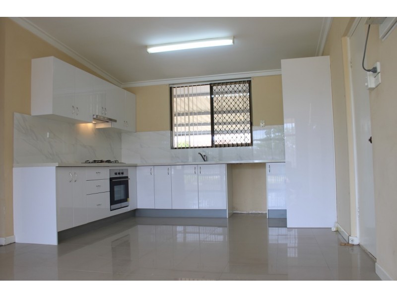 8 Scroop Way, Spearwood WA 6163