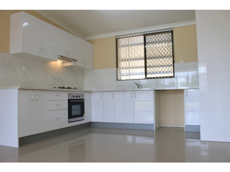 8 Scroop Way, Spearwood WA 6163