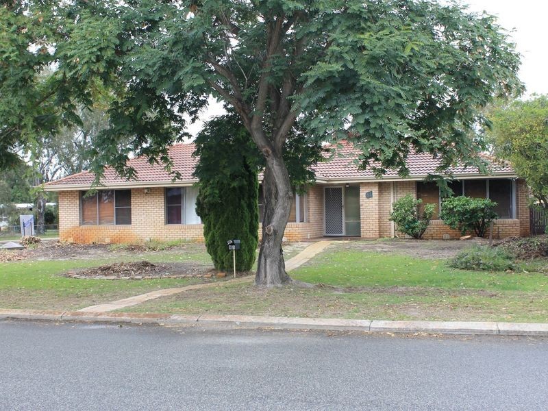 61 Tuscan Street, Rossmoyne WA 6148