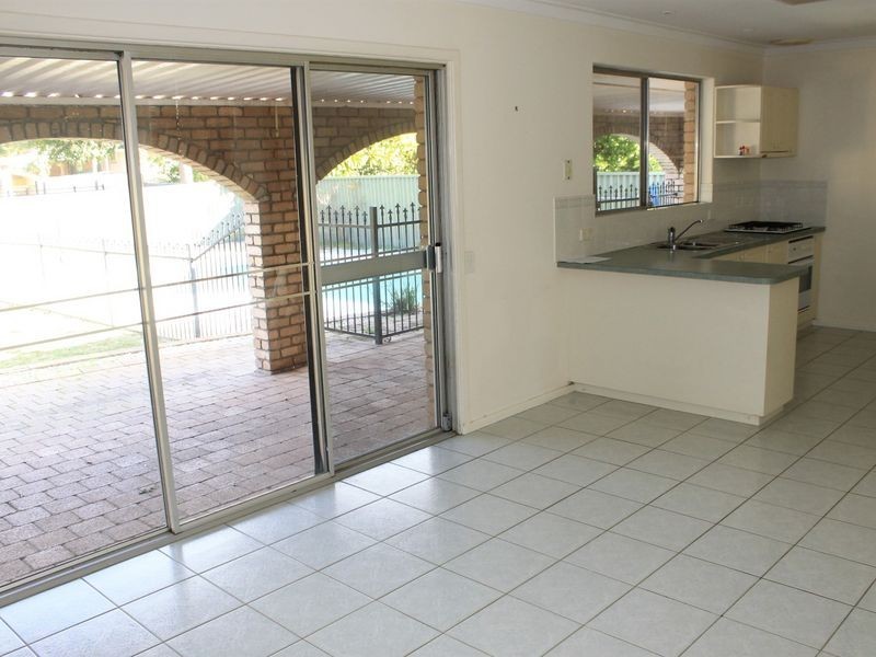 61 Tuscan Street, Rossmoyne WA 6148