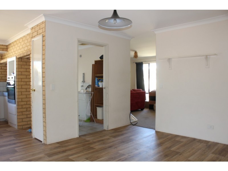 15 Barrington Street, Munster WA 6166