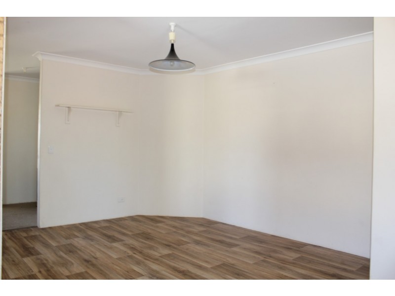 15 Barrington Street, Munster WA 6166