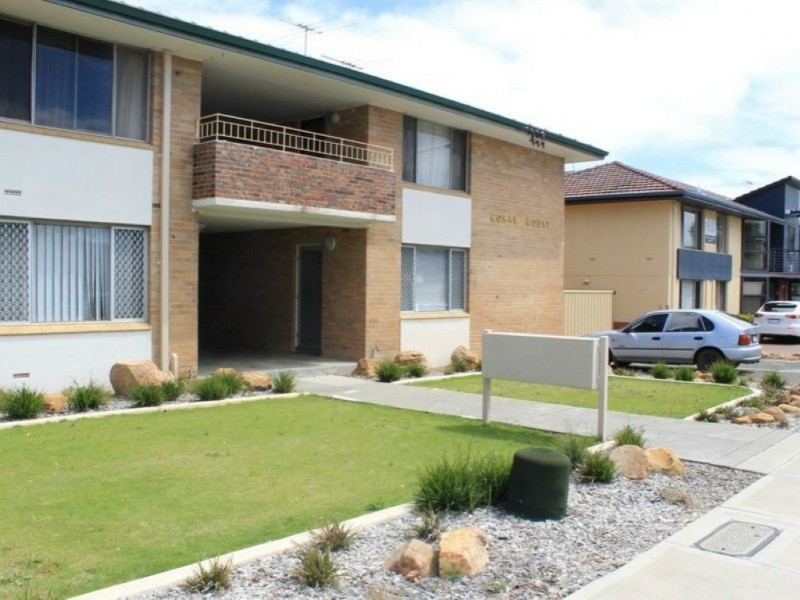 Apartment 4/79 South Terrace, Como WA 6152