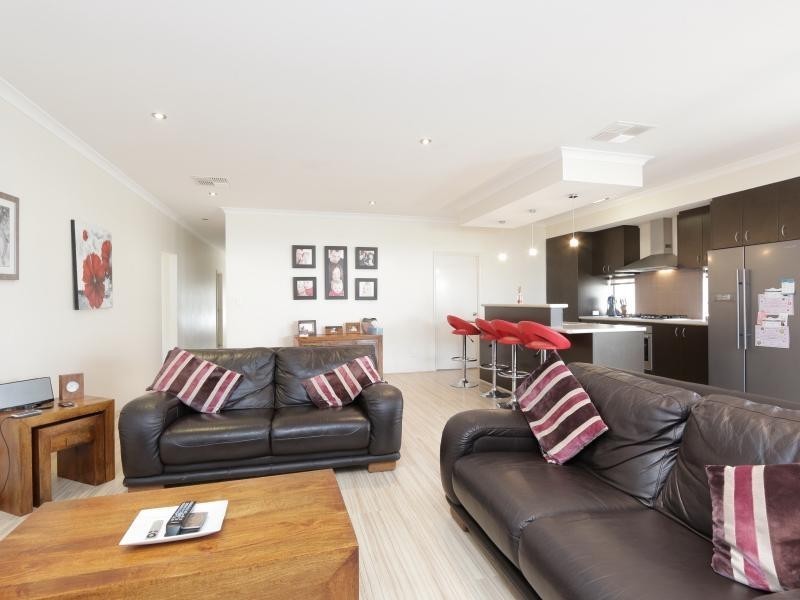 15 London Link, Aubin Grove WA 6164