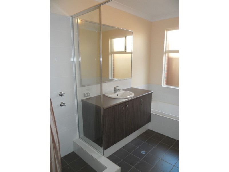 24 Keane Road, Harrisdale WA 6112