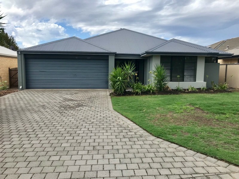 6 Versailles Parkway, Aubin Grove WA 6164