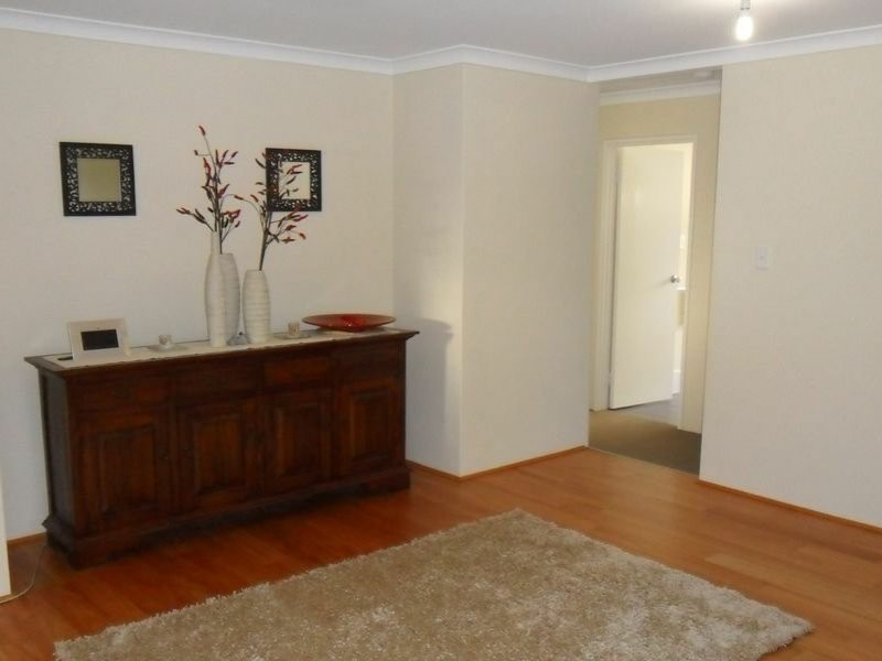 6 Versailles Parkway, Aubin Grove WA 6164