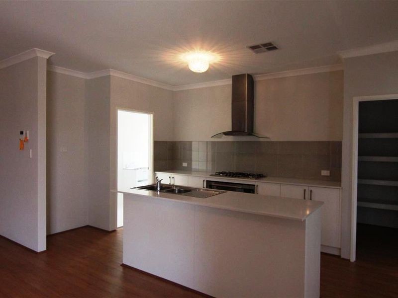 36 Marginata Parkway, Canning Vale WA 6155