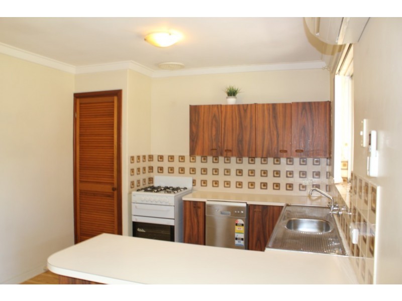 8 Ricketts Court, Rockingham WA 6168