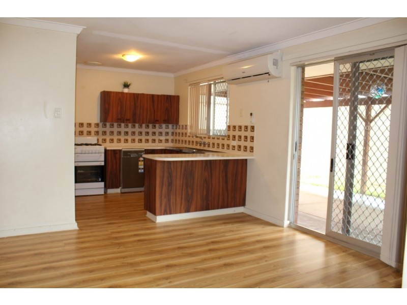 8 Ricketts Court, Rockingham WA 6168